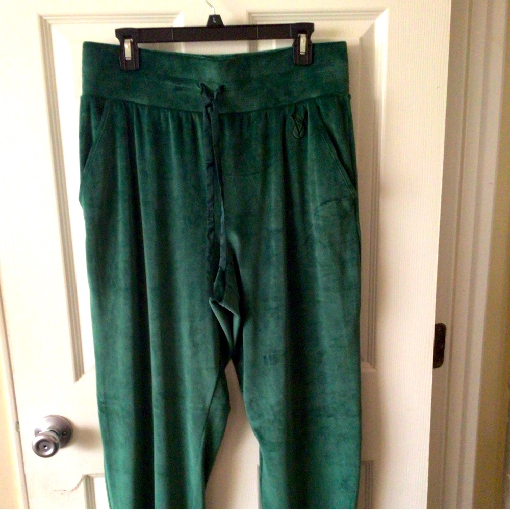 New Victoria’s Secret jogger pants Sz L
